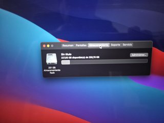MacBook Pro 15 i7 8GB RAM 250GB SSD