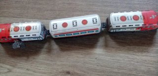 Tren de lata Bai Bao