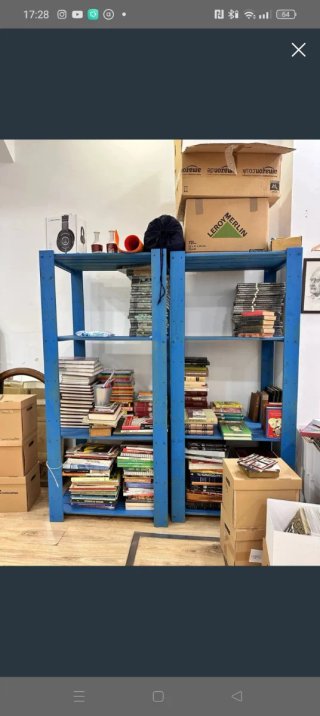 Estanterías de madera azules Ikea
