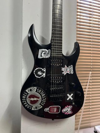Guitarra Eléctrica Washburn Negra