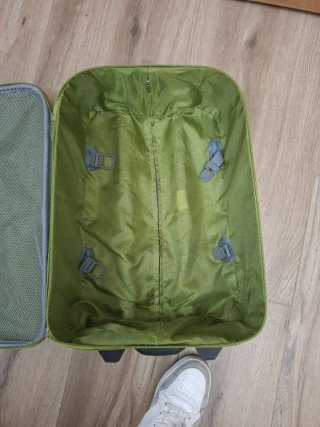 Maleta Verde Mediana con Diseño