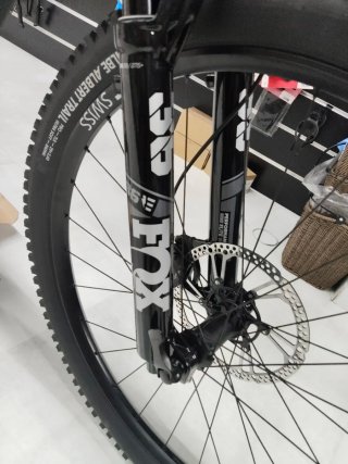 Bicicleta Eléctrica FOCUS JAM 6.7