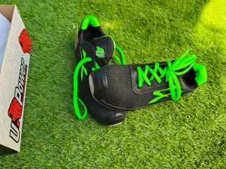 Zapatillas de seguridad U-Power negras y verdes