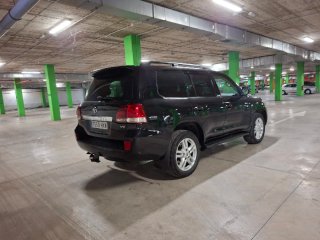 Toyota Land Cruiser 200 2012