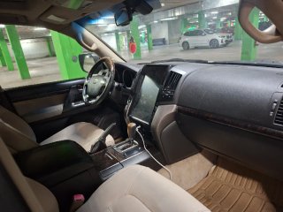 Toyota Land Cruiser 200 2012