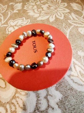 Pulsera Perlas Tous Negra, Gris y Blanca