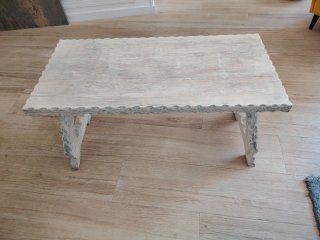 Mesita auxiliar de madera