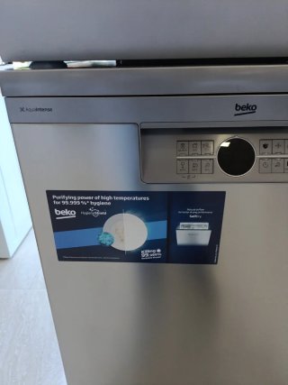 Lavavajillas Beko Aquaintense