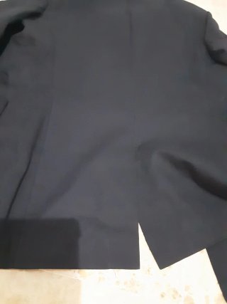 Chaqueta Zara Man XXL negra, forro raso, muy nueva