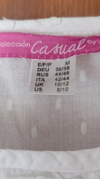 Blusa marfil con detalles bordados