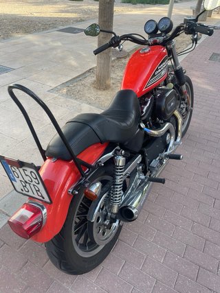 Harley Davidson Sportster 883 Roja