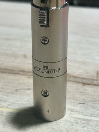 Hosa GLT-255 Ground Lifter XLR Adaptador