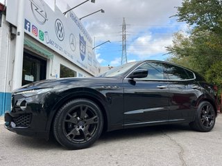 Maserati Levante V6 275 HP D AWD