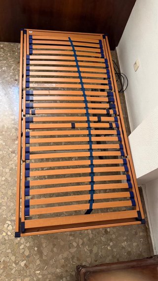 Cama articulada con mando