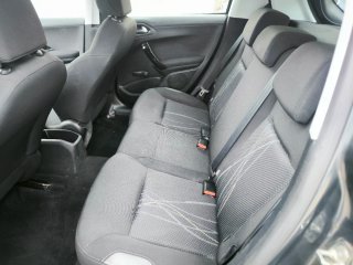 Peugeot 208 2012