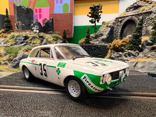 Alfa Romeo Giulia GTAm Scalextric / Slot Fly