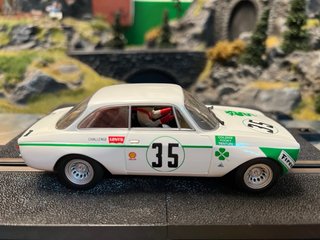 Alfa Romeo Giulia GTAm Scalextric / Slot Fly