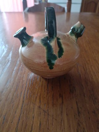 Botijo pequeño de cerámica