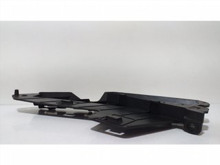 GUIA PARAGOLPES DELANTERA DERECHA 30796388 65424