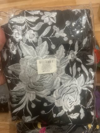 Manton Flamenco Negro Bordado Flores
