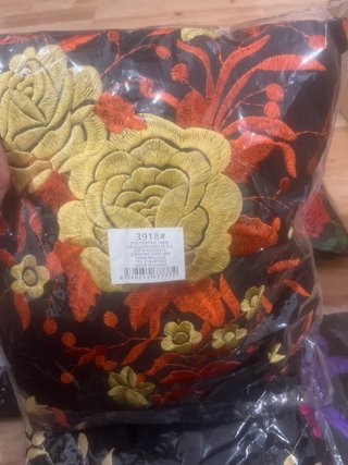 Manton Flamenco Negro Bordado Flores