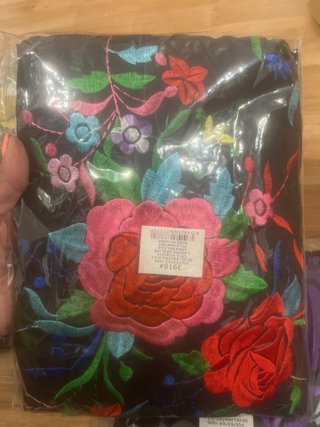 Manton Flamenco Negro Bordado Flores