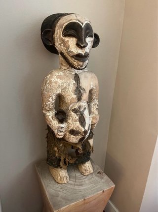 Escultura africana tribal de fertilidad