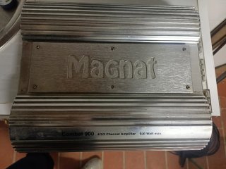 Amplificador para coche Magna combat 4/3/2 canale