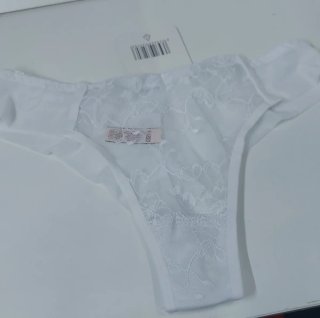 Braguita  encaje blanca