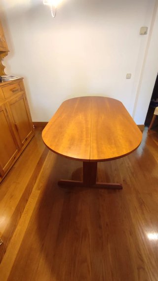 Mesa de comedor y 6 sillas