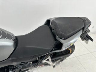 HONDA CB 750F HORNET LIMITADA A2