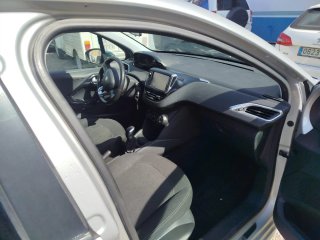 Peugeot 208 2017