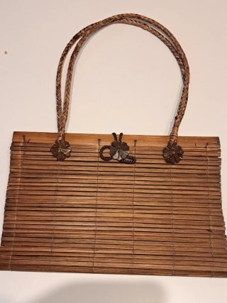 Bolso de bambú