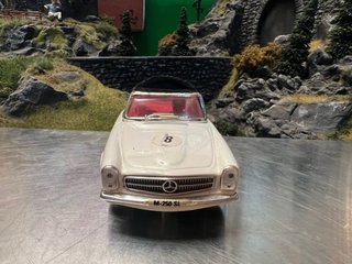 Mercedes 250 SL Scalextric Reprotec