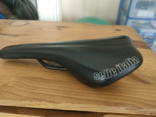 Sillín Selle Italia casi sin usar