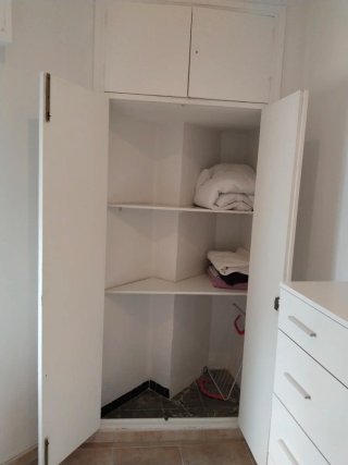 Se alquila habitación para CHICA en Gandía.