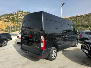 Nissan NV400 2018