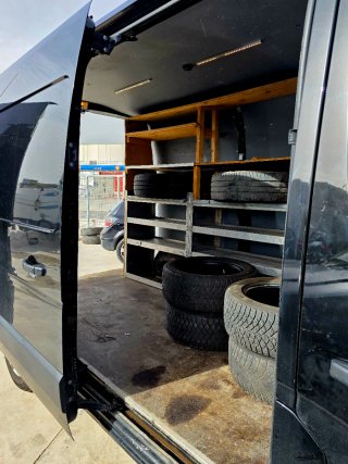 Nissan NV400 2018