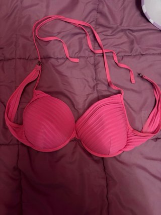 Bikini SHEIN rosa y braguita blanca