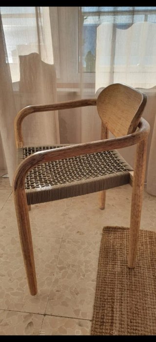 Conjunto de mesa y sillas