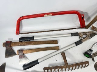 Herramientas de Jardinería Variadas