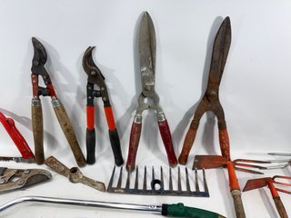 Herramientas de Jardinería Variadas