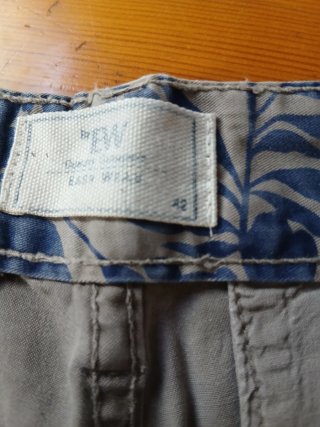 Pantalón corto estampado hombre