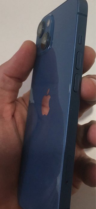 iPhone 13 Apple