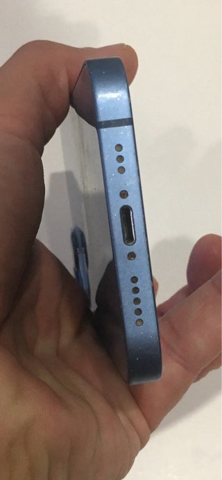 iPhone 13 Apple