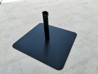 Base para sombrilla negra