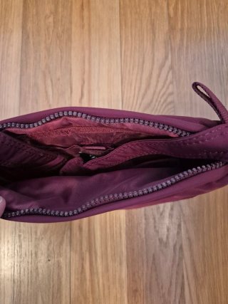Bolso cruzado granate