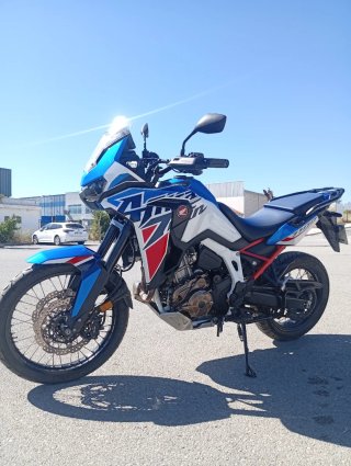Honda Africa Twin 2023 DCT como nueva