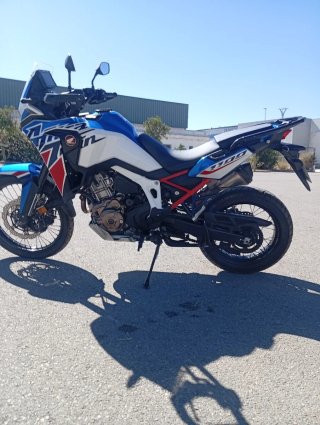 Honda Africa Twin 2023 DCT como nueva