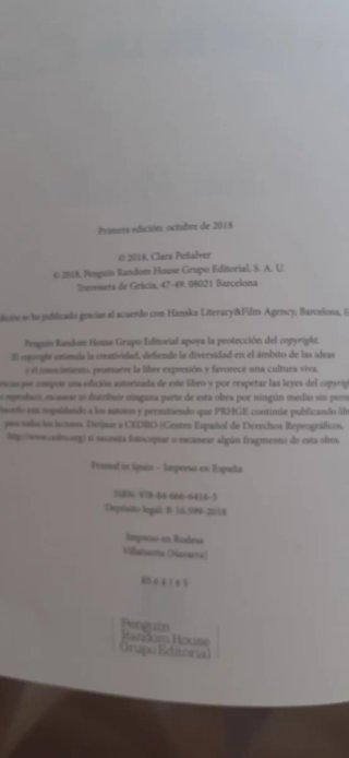 Novela policiaca LAS VOCES DE CAROL